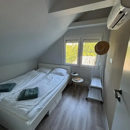 Kékzug Apartman